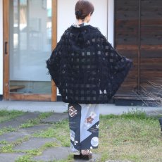 画像4: ふんわり包む レースのマーガレットコート【ブラック】 (4)