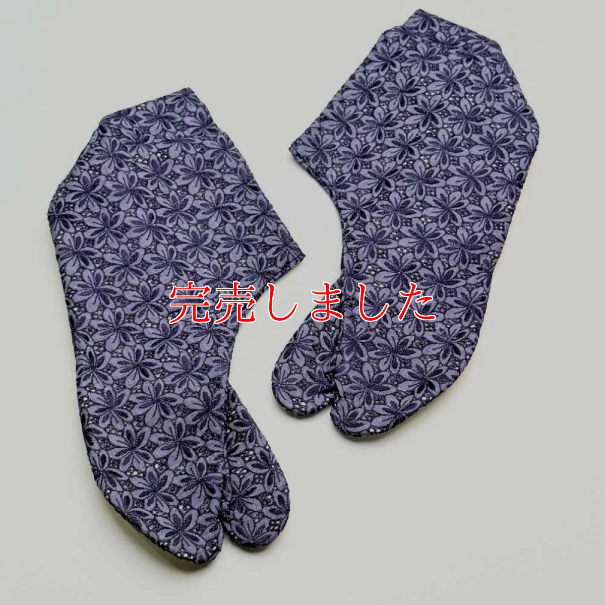 画像3: 通年履けるレース足袋「葉っぱのレース」錆桔梗 (3)