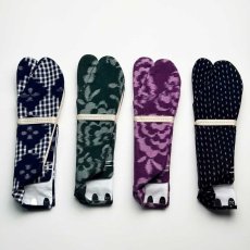 画像9: 【久留米絣】野村織物さんの柄足袋《コットンフラワー》八女茶グリーン｜日本製・木綿着物に合う柄足袋 (9)