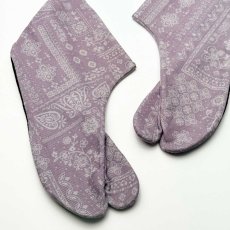 画像2: あったか足袋「ペイズリー」スモークピンク (2)