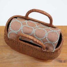 画像6: かごや×ミナペルホネン「tambourine」ふた付き山葡萄かごバッグ 網代編み (6)