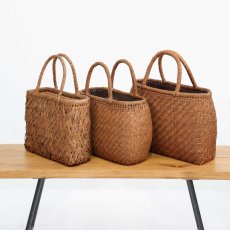 画像7: かごや×ミナペルホネン「tambourine」ふた付き山葡萄かごバッグ 網代編み (7)