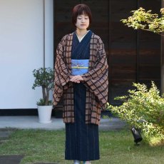 画像4: すっきりと軽い洗えるレースの単衣羽織｜霞格子「キャメル」 (4)