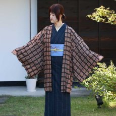 画像5: すっきりと軽い洗えるレースの単衣羽織｜霞格子「キャメル」 (5)