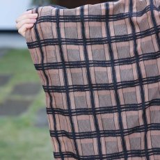 画像7: すっきりと軽い洗えるレースの単衣羽織｜霞格子「キャメル」 (7)