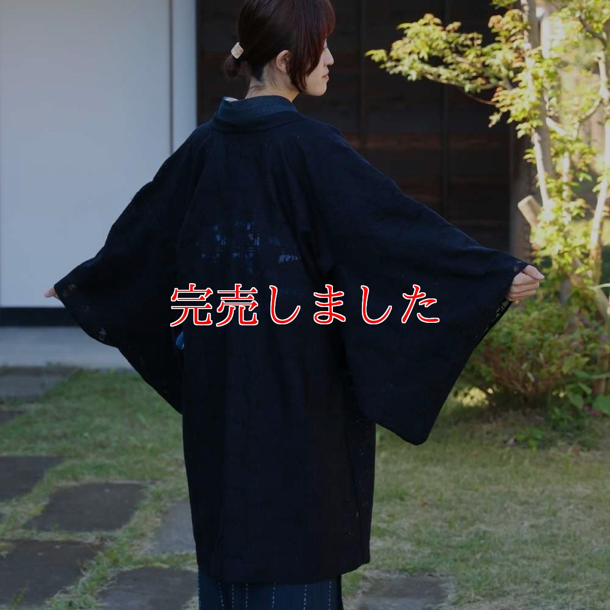 画像6: すっきりと軽い洗えるレースの単衣羽織「漆黒の花」 (6)