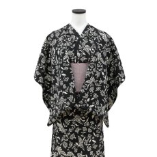 画像2: 洗える着物　京丹後産ポリエステル縮緬「モノトーン更紗」ポリエステル100％｜ひでや工房 (2)