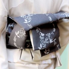 画像8: 両面半幅帯「晴風」アイボリー×墨黒｜コレカラキモノ企画室 (8)