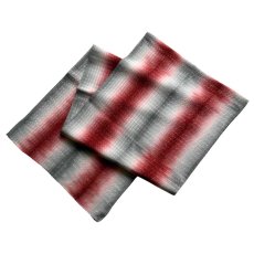 画像3: 【藤井絞】通年使える2WAY帯揚げ「花結」チャコール×レッド｜リボン絞り・絹100％｜コレカラキモノ企画室 (3)