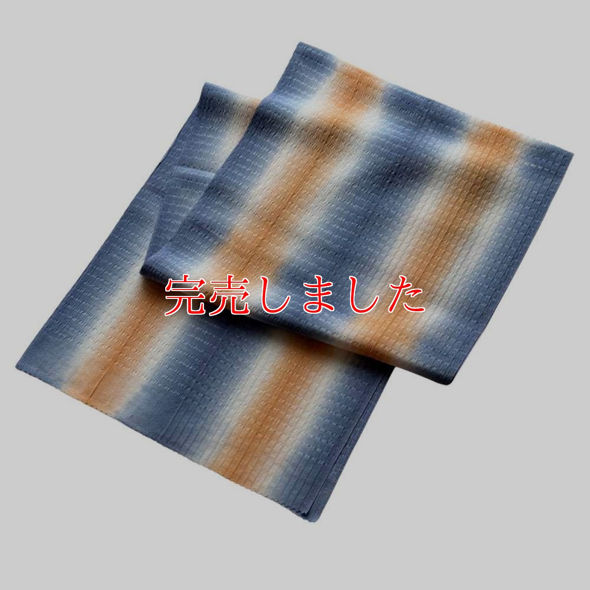 画像2: 【藤井絞】通年使える2WAY帯揚げ「花結」ブルー×オレンジ｜リボン絞り・絹100％｜コレカラキモノ企画室 (2)