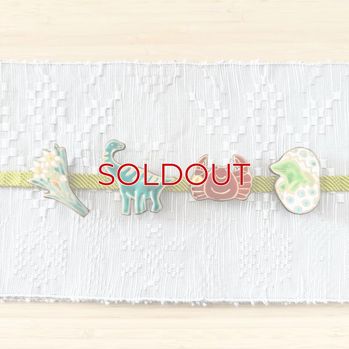 画像6: もたはんオリジナル恐竜帯留め「フクイティタン」 (6)