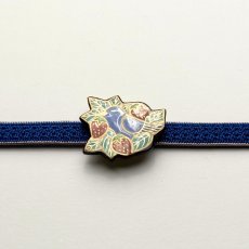 画像3: 五福さんの帯留め「苺泥棒」｜清水焼 (3)