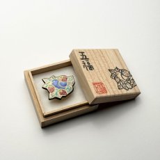 画像11: 五福さんの帯留め「苺泥棒」｜清水焼 (11)