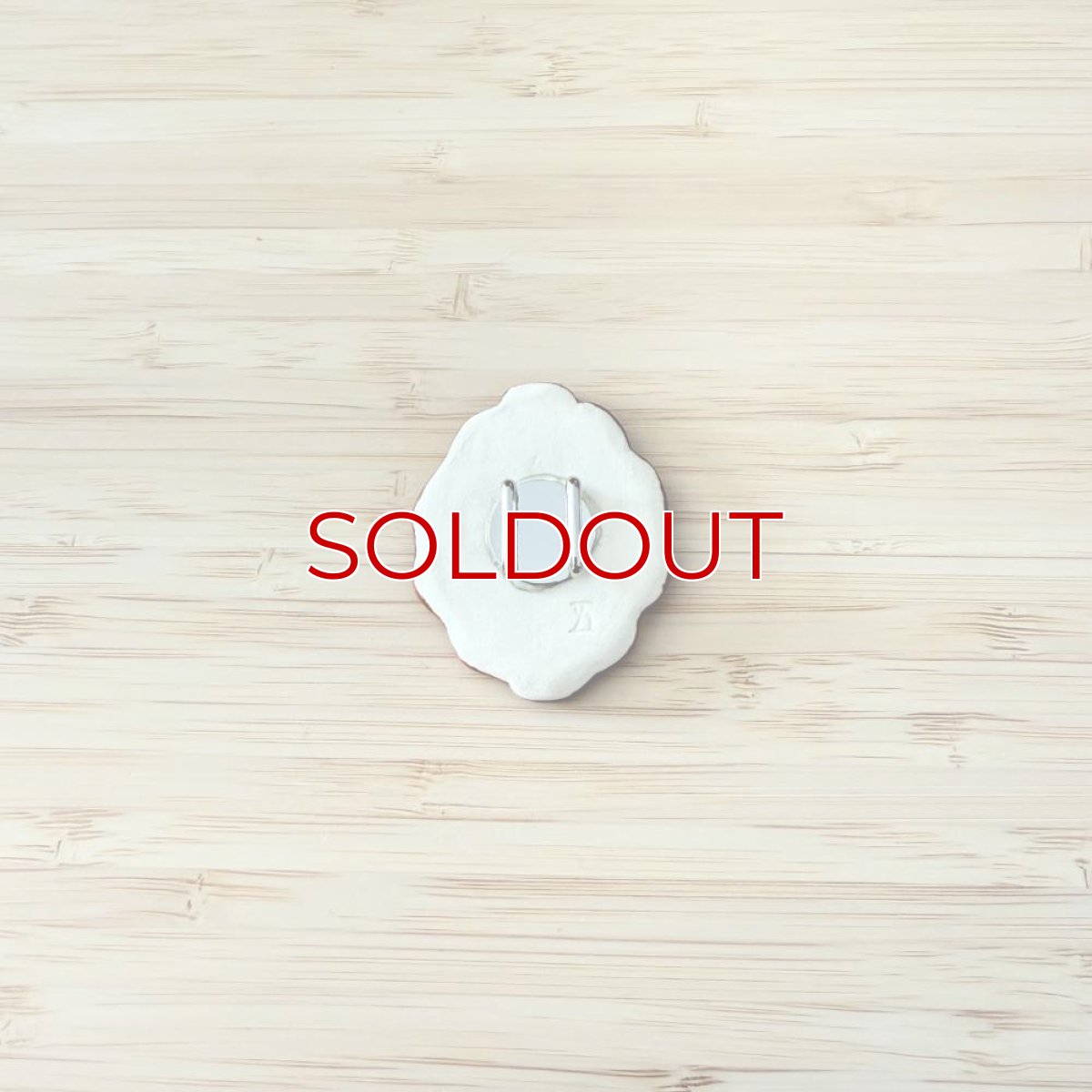 画像3: 五福さんの帯留め「ハチワレ伯爵の肖像画」 (3)