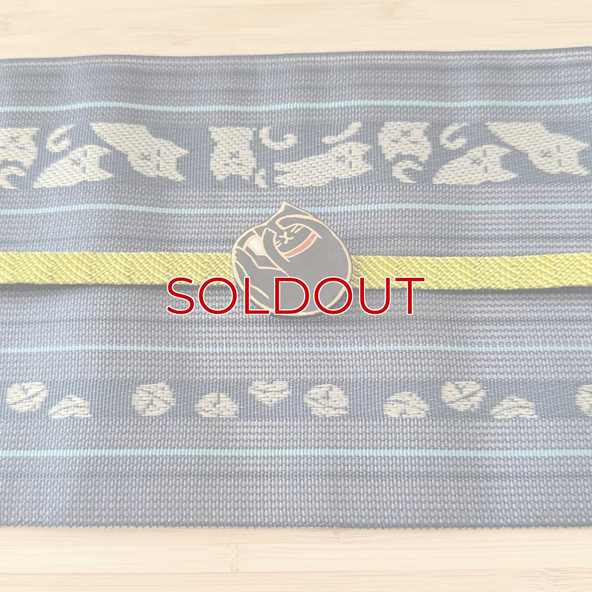 画像5: 五福さんの帯留め「おねむ猫」 (5)