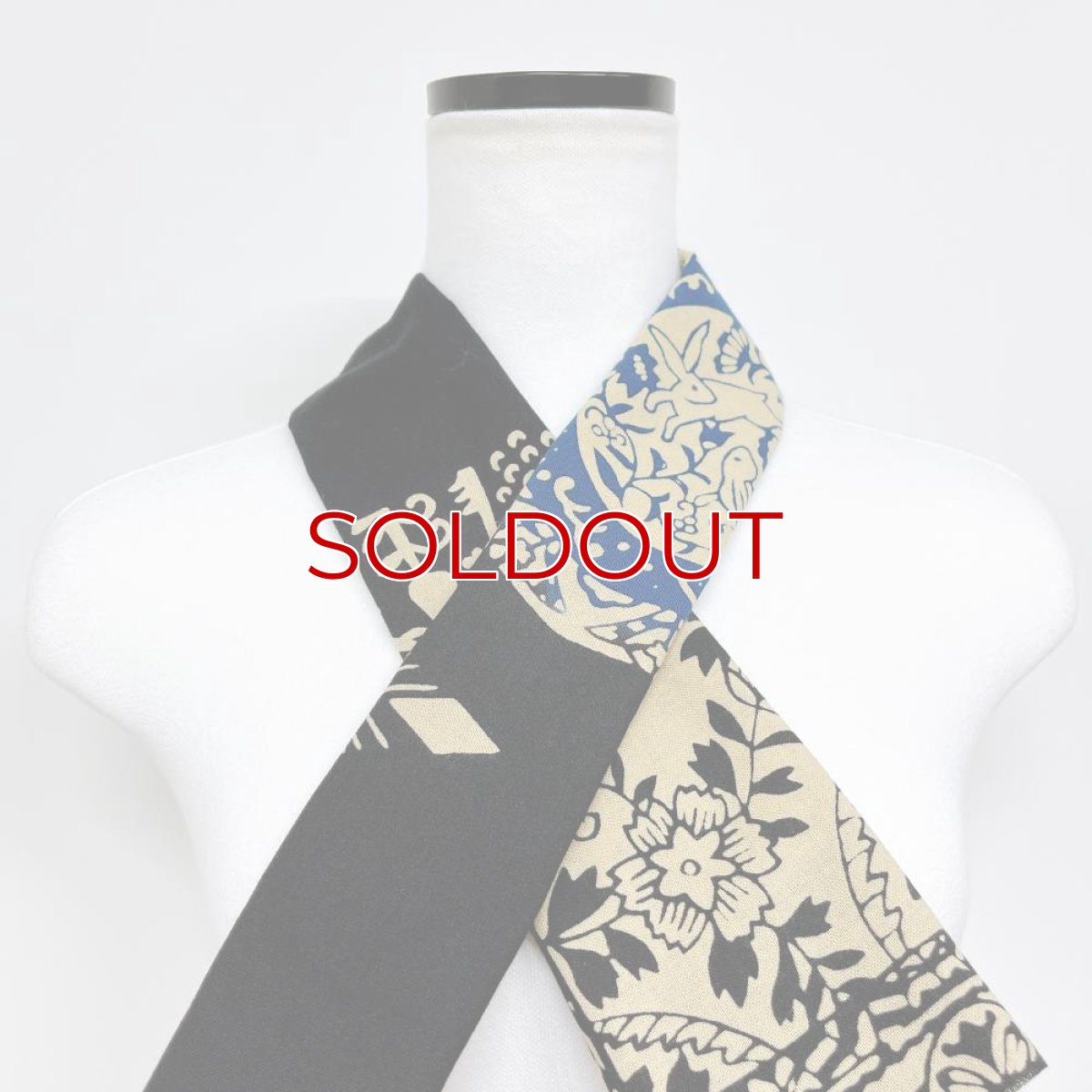 画像2: 丸久商店さん「うさぎ更紗」墨色 (2)