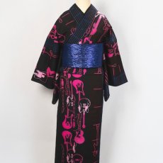 画像3: ルミロック 注染浴衣「エレキギター」ブルーピンク 綿100％ (3)