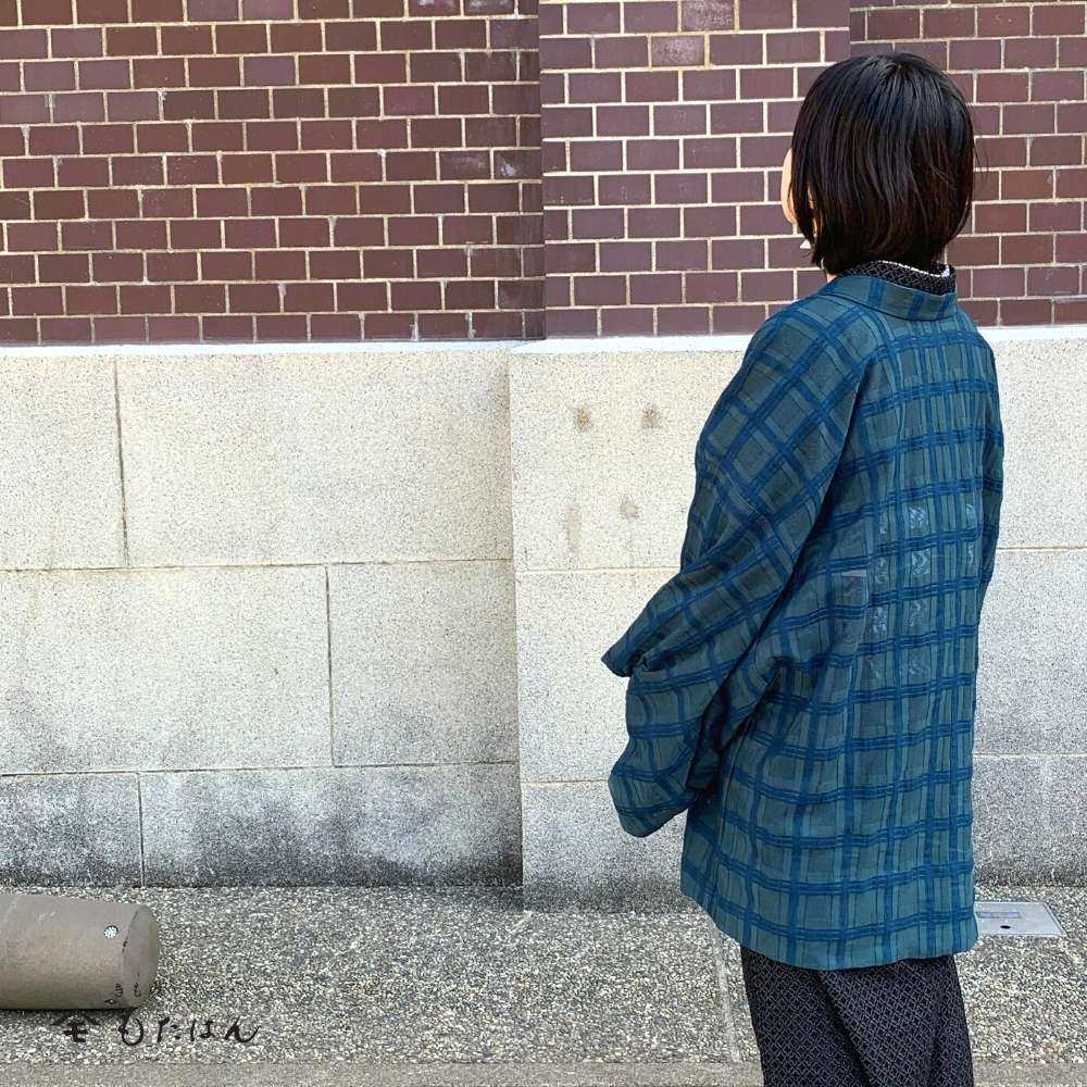 すっきりと軽い普段着着物さんのためのレースの羽織 普段着きものもたはん