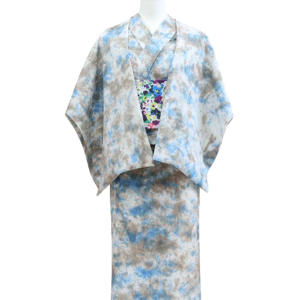 雲影を思わせる淡い水色とグレーの綿縮緬ムラ染め 彩睡蓮 雲影の池